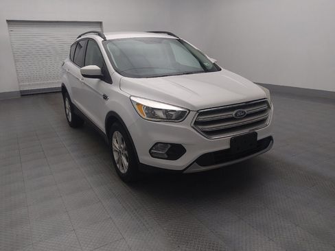 Used 2018 Ford Escape SE image 13