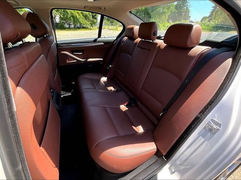 Used 2015 BMW 528i Sedan RWD image 21