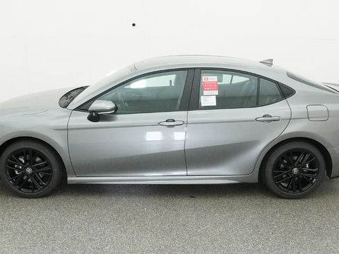 New 2026 Toyota Camry SE FWD image 3