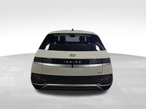 Used 2024 Hyundai Ioniq 5 SEL AWD/4WD image 7