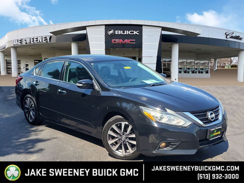 Used 2017 Nissan Altima 2.5 SL w/ Moonroof Package FWD image 1