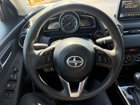 Used 2016 Scion iA FWD image 12