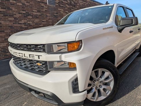 Used 2022 Chevrolet Silverado 1500 Custom AWD/4WD image 30