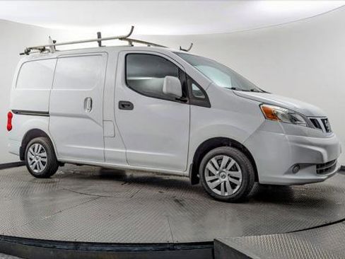Used 2015 Nissan NV200 SV w/ Technology Package image 11