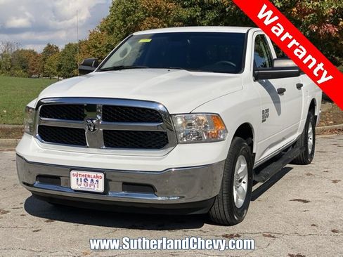 Used 2022 RAM 1500 Classic SLT w/ Electronics Group image 3