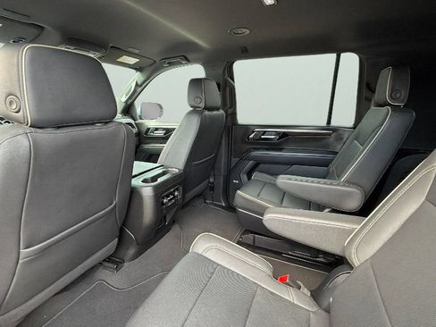Certified 2025 Chevrolet Suburban Premier AWD/4WD image 28
