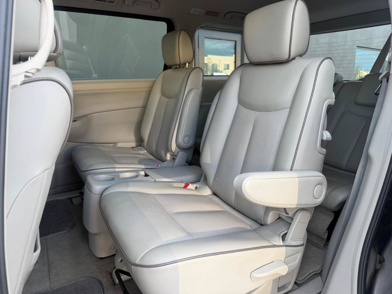 Used 2016 Nissan Quest SV w/ Leather Package FWD image 15