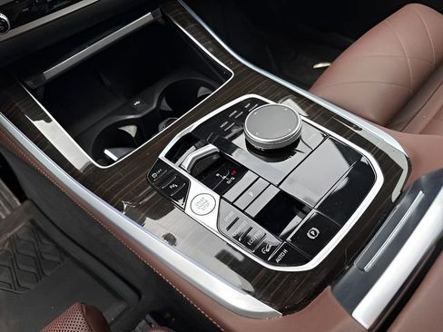 Certified 2025 BMW X5 xDrive40i w/ Climate Comfort Package image 24