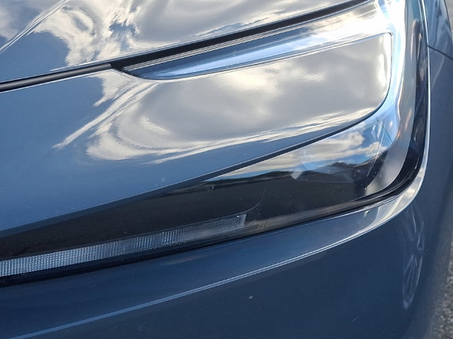 Used 2025 Toyota Prius LE FWD image 8