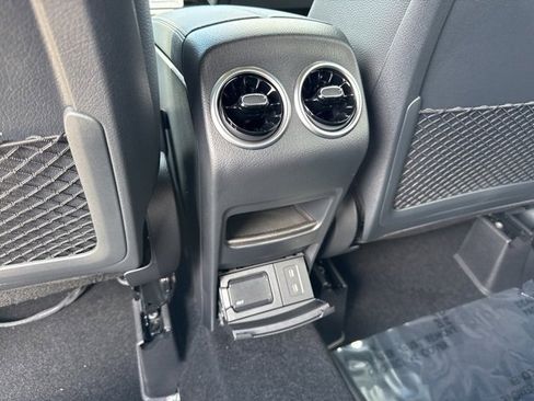 New 2025 Mercedes-Benz GLA 250 image 12