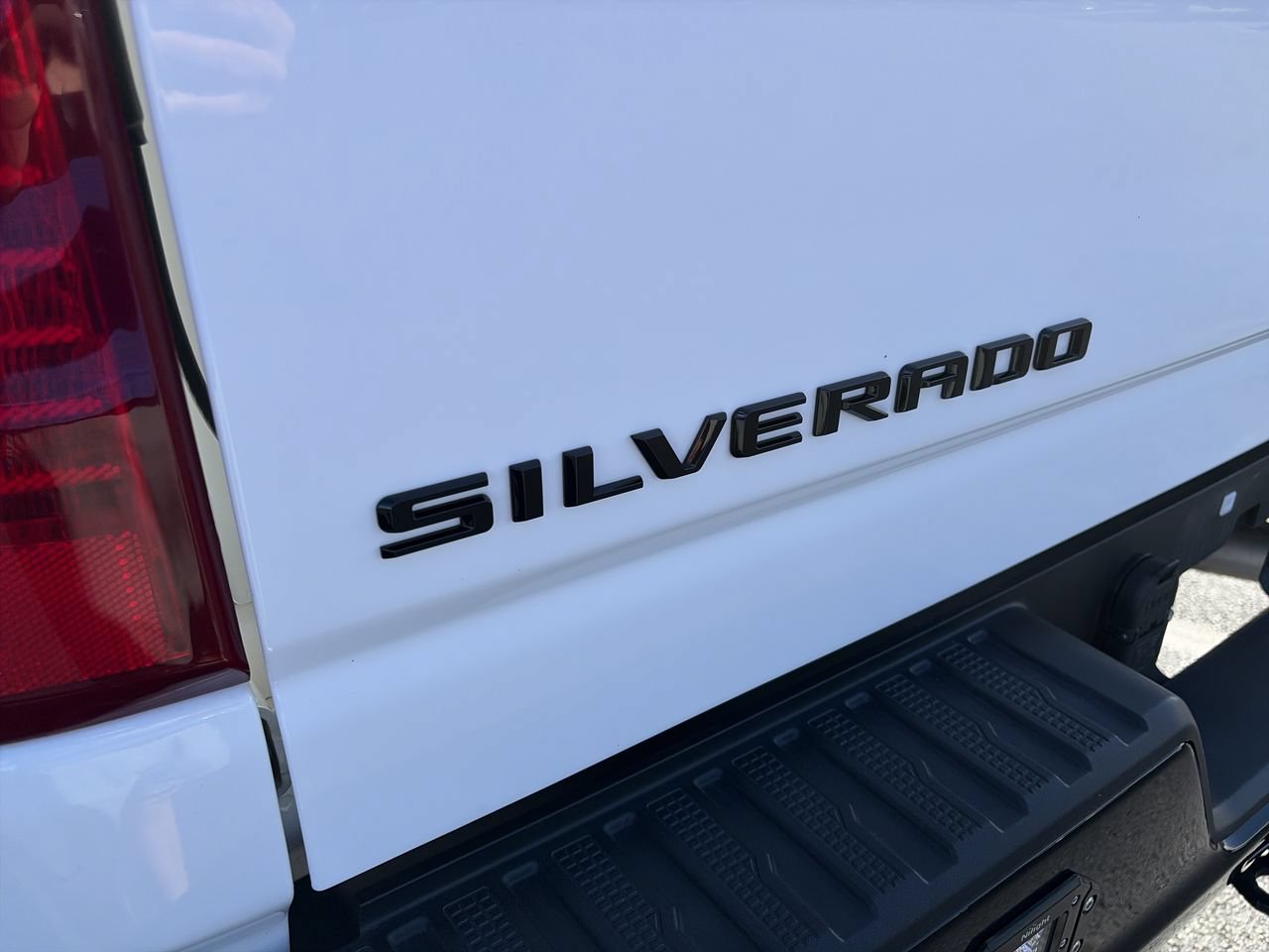 Used 2024 Chevrolet Silverado 2500 Custom w/ Custom Convenience Package AWD/4WD image 11