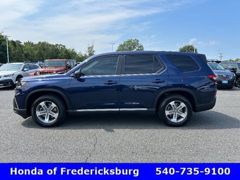 Used 2025 Honda Pilot EX-L image 2