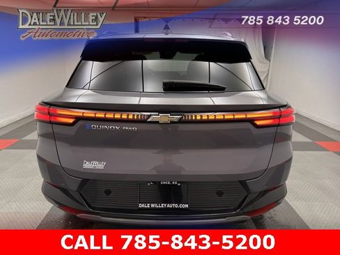 Used 2024 Chevrolet Equinox EV LT image 5