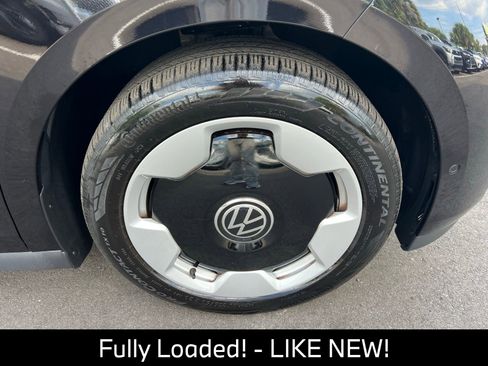 Used 2025 Volkswagen ID. Buzz Pro S RWD image 11
