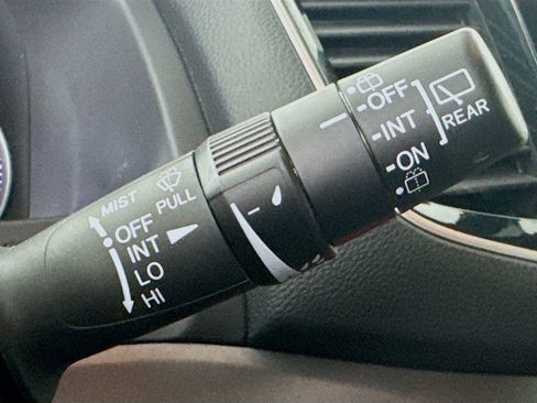 Used 2023 Honda Passport EX-L image 14