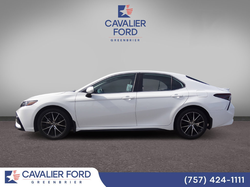 Used 2024 Toyota Camry SE w/ Blackout Package (TMS) FWD image 4