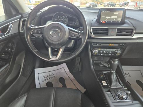 Used 2017 MAZDA MAZDA3 Touring image 11