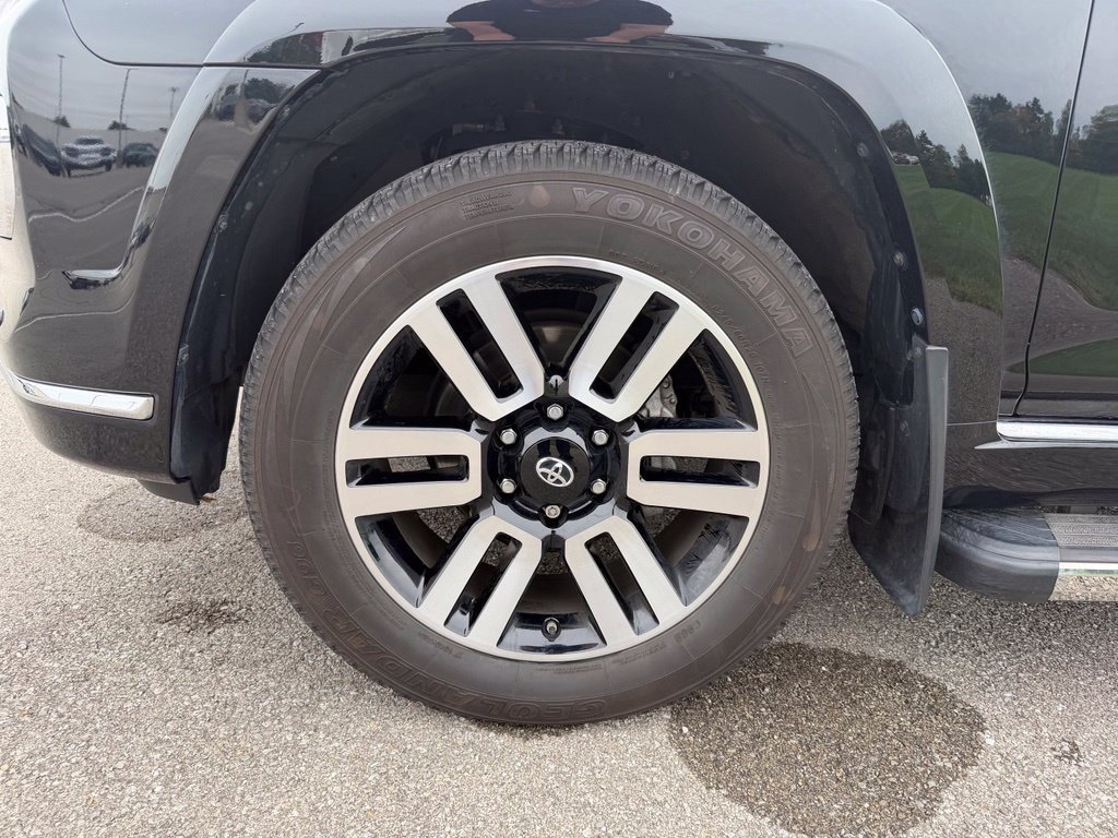 Used 2020 Toyota 4Runner Limited w/ Convenience Package AWD/4WD image 16