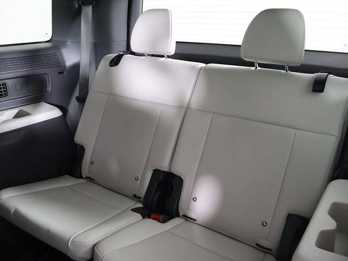 Used 2024 Hyundai Santa Fe SEL image 30