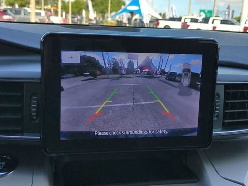 Used 2020 Ford Explorer XLT w/ Equipment Group 202A AWD/4WD image 20