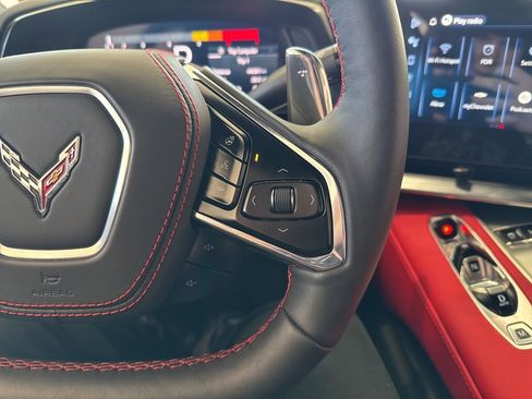 Used 2025 Chevrolet Corvette Stingray Preferred Cpe w/ 2LT image 24