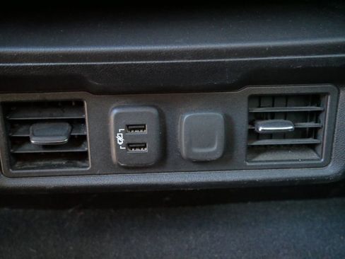 Used 2019 Chevrolet Silverado 1500 LT w/ All-Star Edition image 17