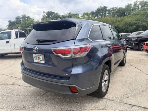 Used 2014 Toyota Highlander Plus FWD image 5