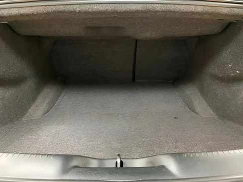 Used 2017 Chrysler 300 C Platinum AWD/4WD image 10