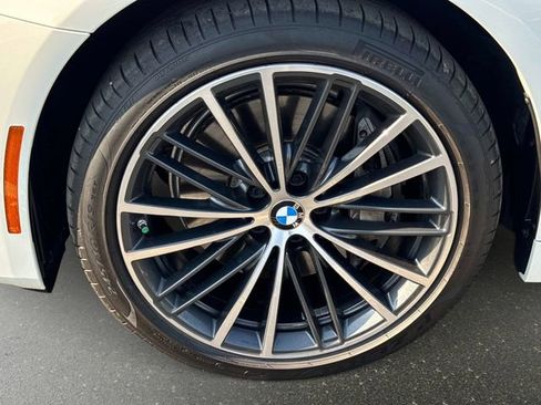 Used 2023 BMW 540i w/ Convenience Package RWD image 9