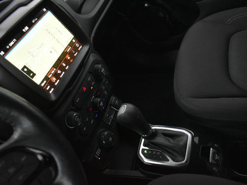 Used 2022 Jeep Renegade Altitude w/ Convenience Group image 23