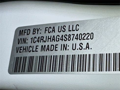 New 2025 Jeep Grand Cherokee Altitude image 17