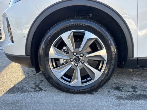 Used 2023 Ford Escape Platinum w/ Premium Technology Package image 13