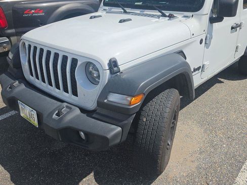 Used 2024 Jeep Wrangler Unlimited Sport AWD/4WD image 1