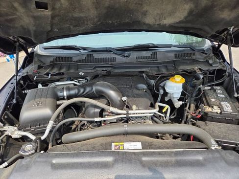 Used 2016 RAM 1500 Classic SLT AWD/4WD image 10
