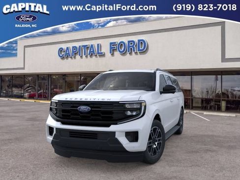 New 2026 Ford Expedition Max Active AWD/4WD image 2