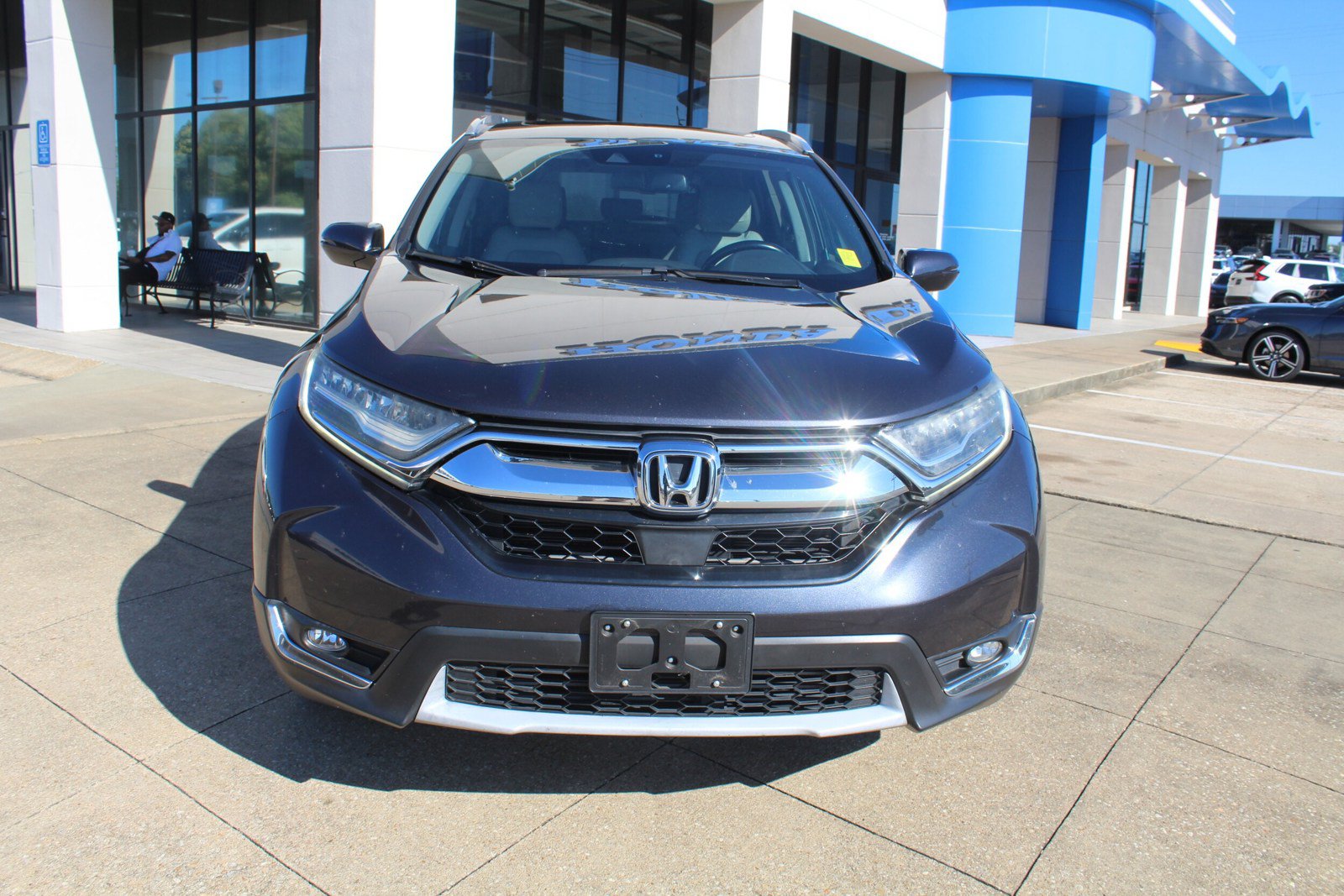 Used 2018 Honda CR-V Touring image 2