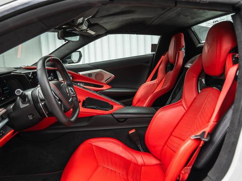 Used 2023 Chevrolet Corvette Stingray Premium Conv w/ Z51 Performance Package RWD image 20