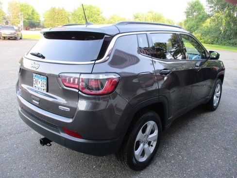 Used 2020 Jeep Compass Latitude w/ Cold Weather Group AWD/4WD image 8