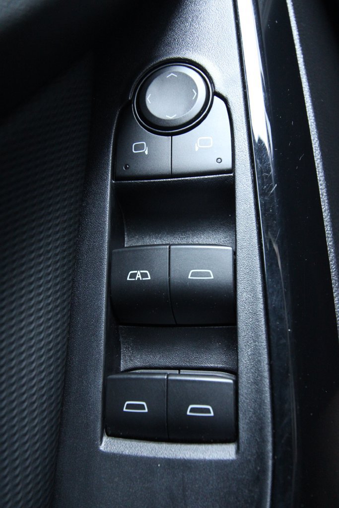 Used 2026 Chevrolet Equinox LT AWD/4WD image 22