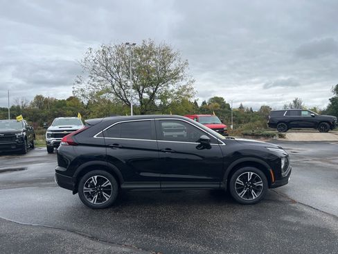 Used 2023 Mitsubishi Eclipse Cross SE image 3