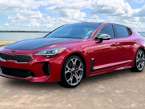 Used 2018 Kia Stinger GT2 RWD image 1