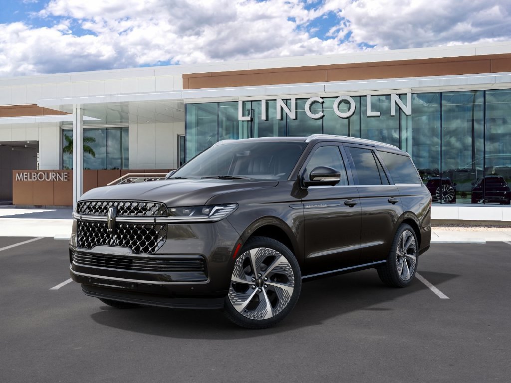 New 2027 Lincoln Navigator Black Label AWD/4WD image 2