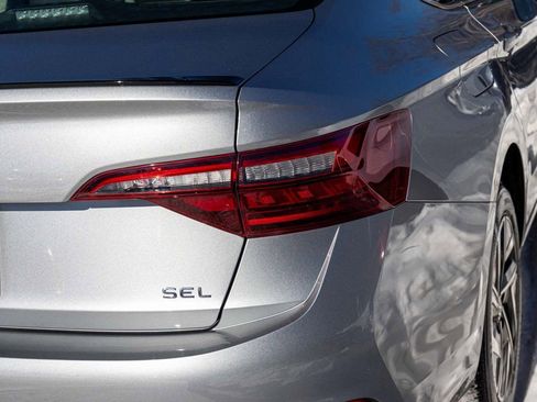 Used 2024 Volkswagen Jetta SEL image 39