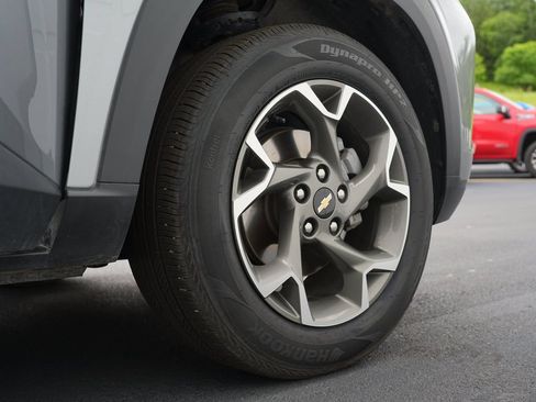 Used 2025 Chevrolet Trax LT w/ LT Convenience Package FWD image 31