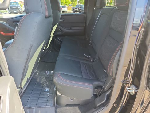Used 2023 Nissan Frontier PRO-4X w/ Tow Package AWD/4WD image 21