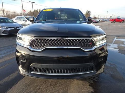 Used 2023 Dodge Durango SXT image 2