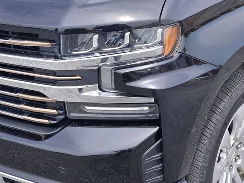 Used 2019 Chevrolet Silverado 1500 High Country AWD/4WD image 8