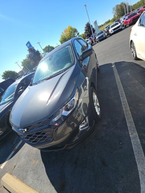 Used 2021 Chevrolet Equinox LS w/ LPO, Blackout Package FWD image 3