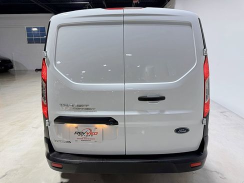 Used 2022 Ford Transit Connect XL image 6