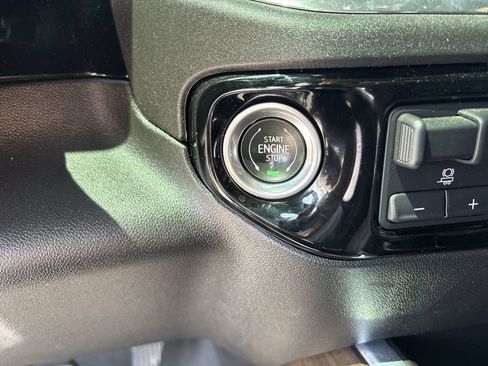 Used 2024 Chevrolet Silverado 1500 High Country w/ High Country Premium Package AWD/4WD image 22